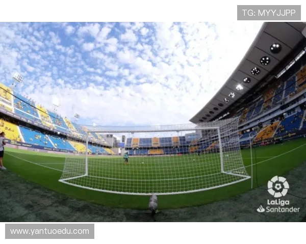 西甲投屏直播功能及体育赛事大屏观赛体验 西甲投屏直播功能及体育赛事大屏观赛体验